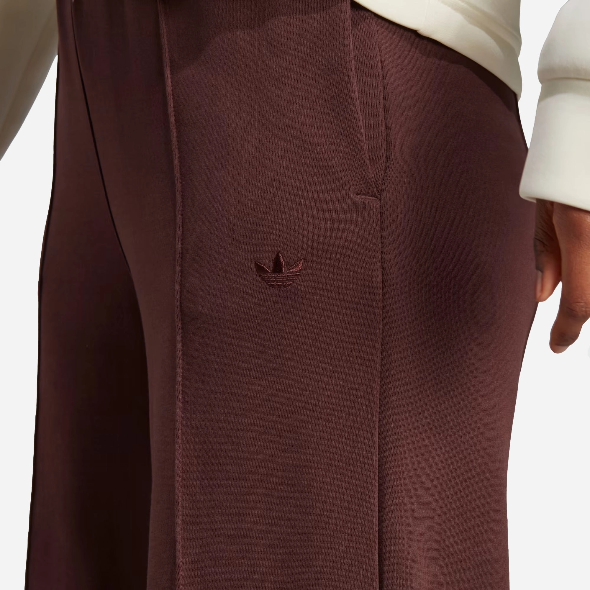Adidas Originals | PREMIUM ESSENTIALS WIDE-LEG PINTUCK PANTS  { BROWN