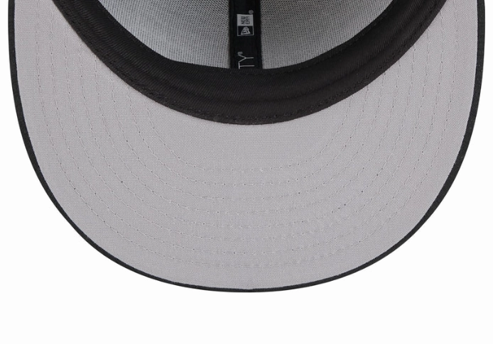 Chicago White Sox New Era Black & White 2024 Clubhouse 59FIFTY Fitted Hat
