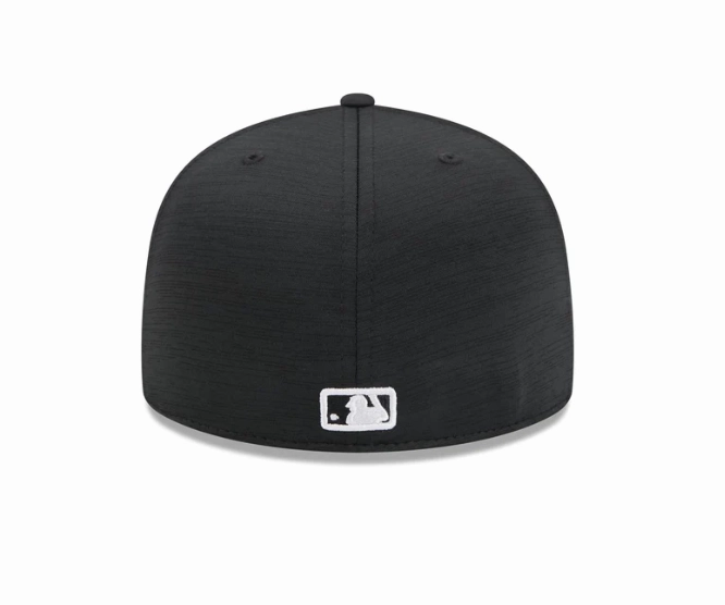 Chicago White Sox New Era Black & White 2024 Clubhouse 59FIFTY Fitted Hat
