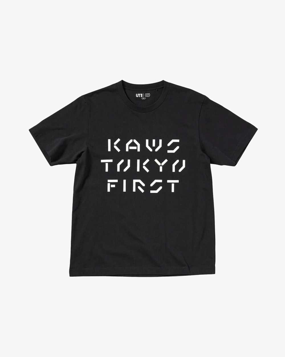 KAWS X UNIQLO TOKYO FIRST LOGO TEE BLACK (ASIA SIZING)