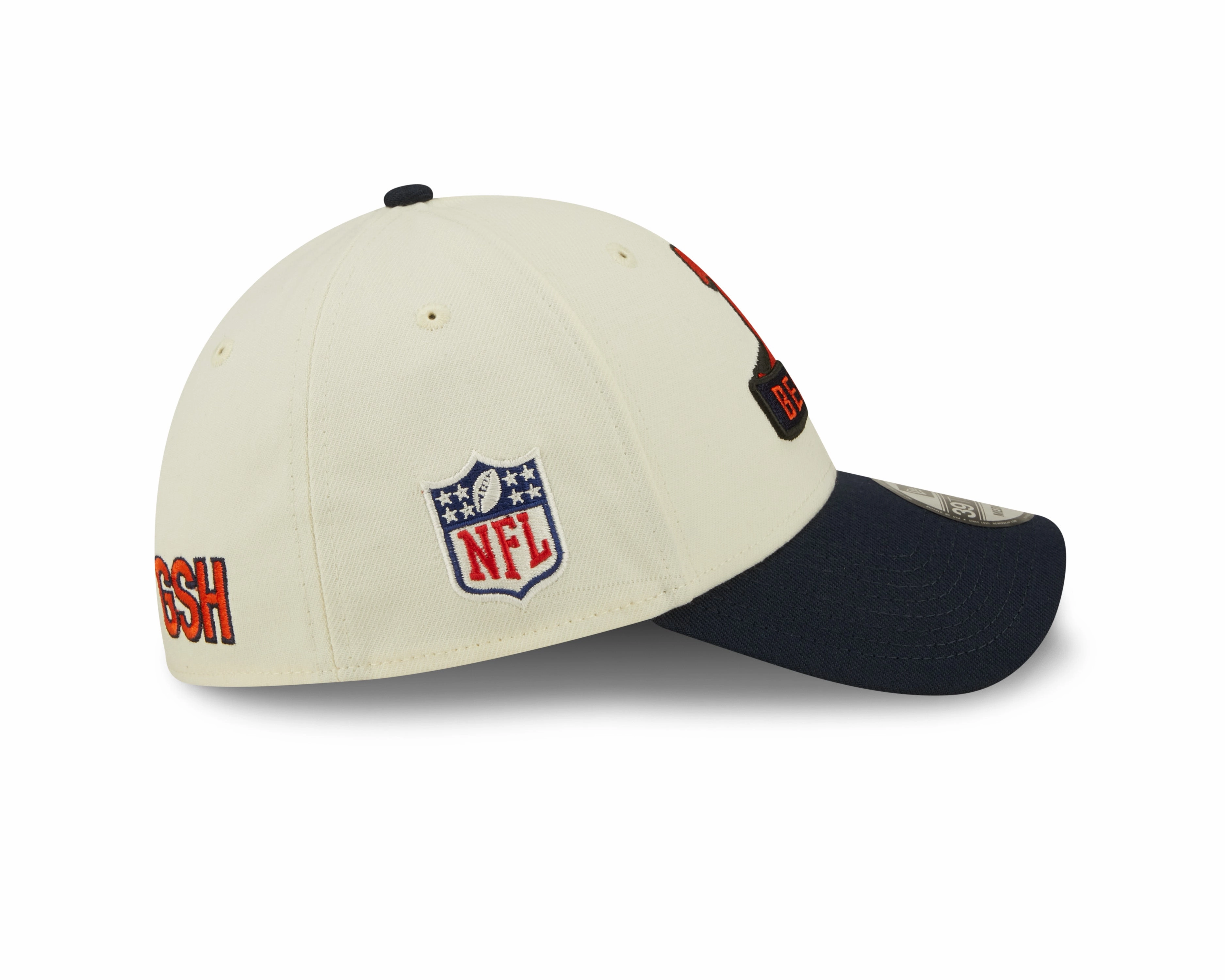 Men's Chicago Bears "B" Logo New Era Cream/Navy 2022 Sideline 39THIRTY Flex Hat