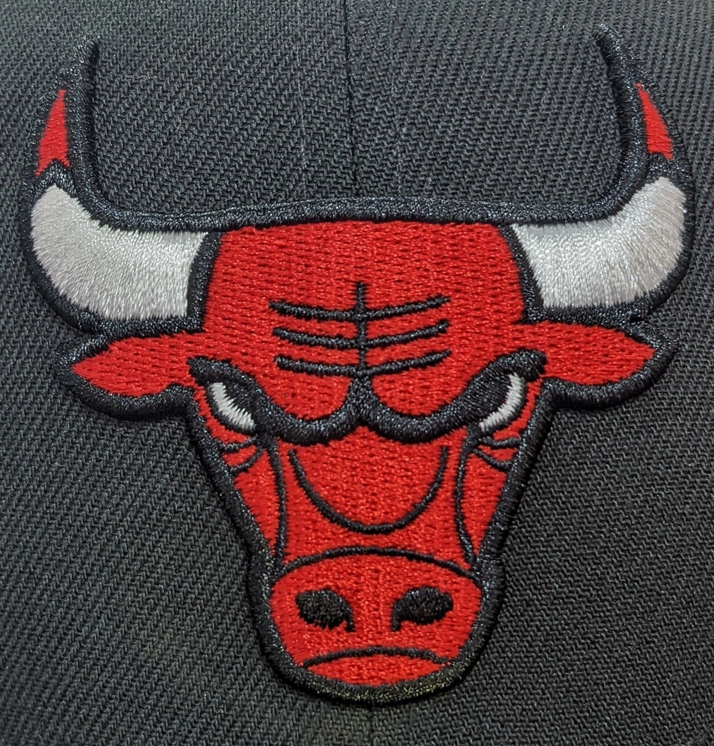 Men's Chicago Bulls Black/Red 6X Champions 59FIFTY Fitted Hat