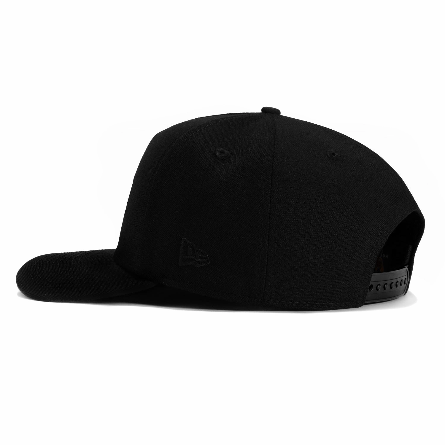 New Era 9Fifty A-Frame Los Angeles Kings Logo Patch Word Snapback Hat - Black. Metallic Silver