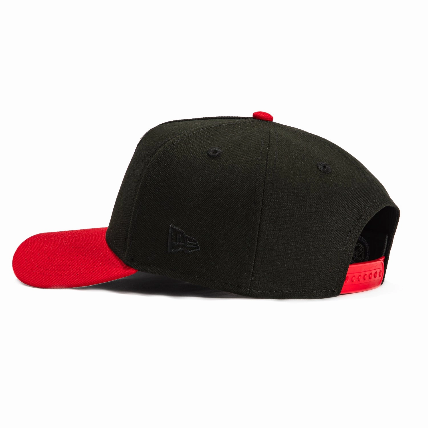 New Era 9Forty A-Frame Mascot New Jersey Devils Logo Patch NJ Devil Snapback Hat - Black, Red