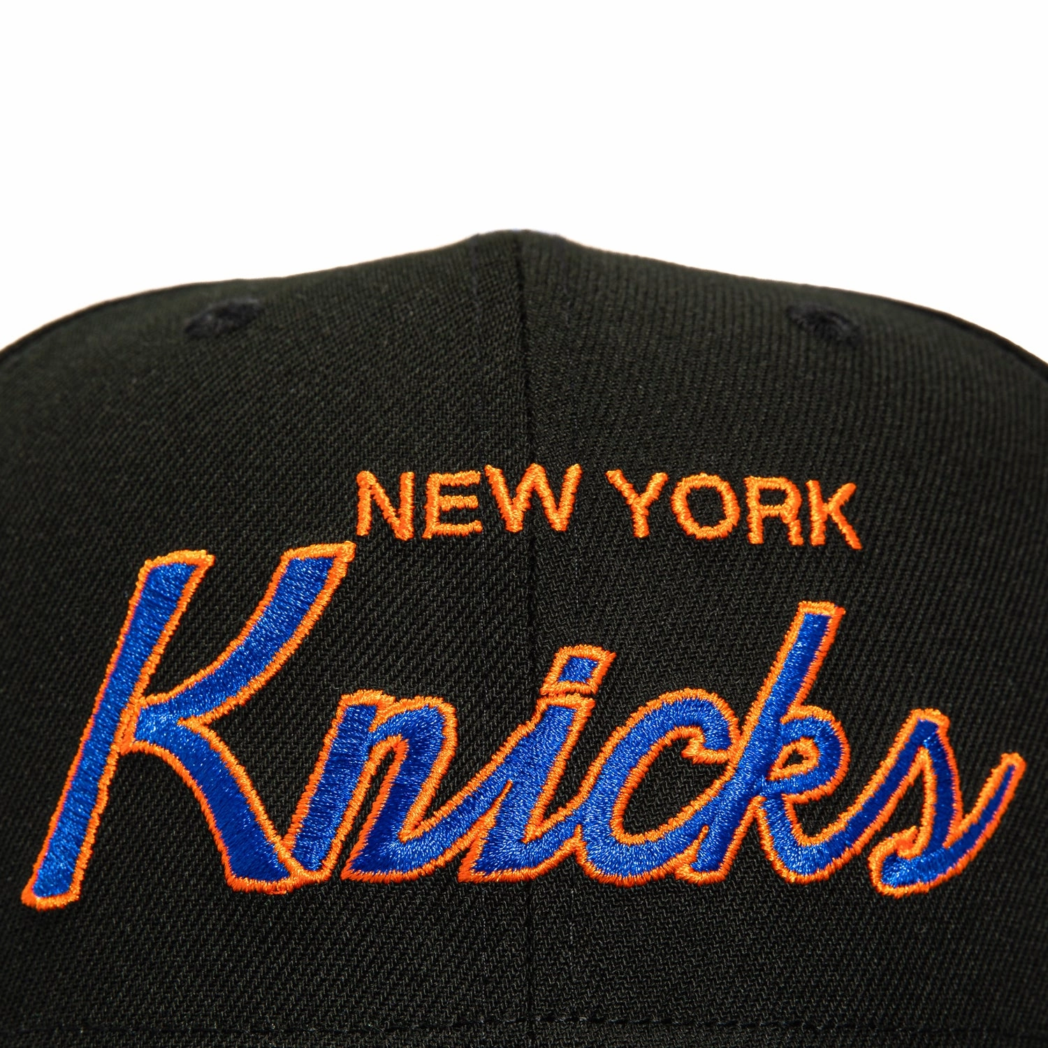 New Era 9Seventy New York Knicks Script Stretch-Snapback Hat - Black