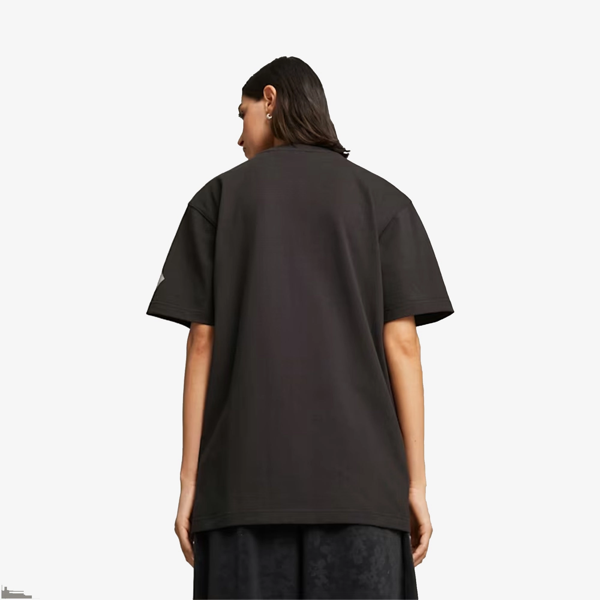 Puma | PERKS AND MINI GRAPHIC TEE  { BLACK