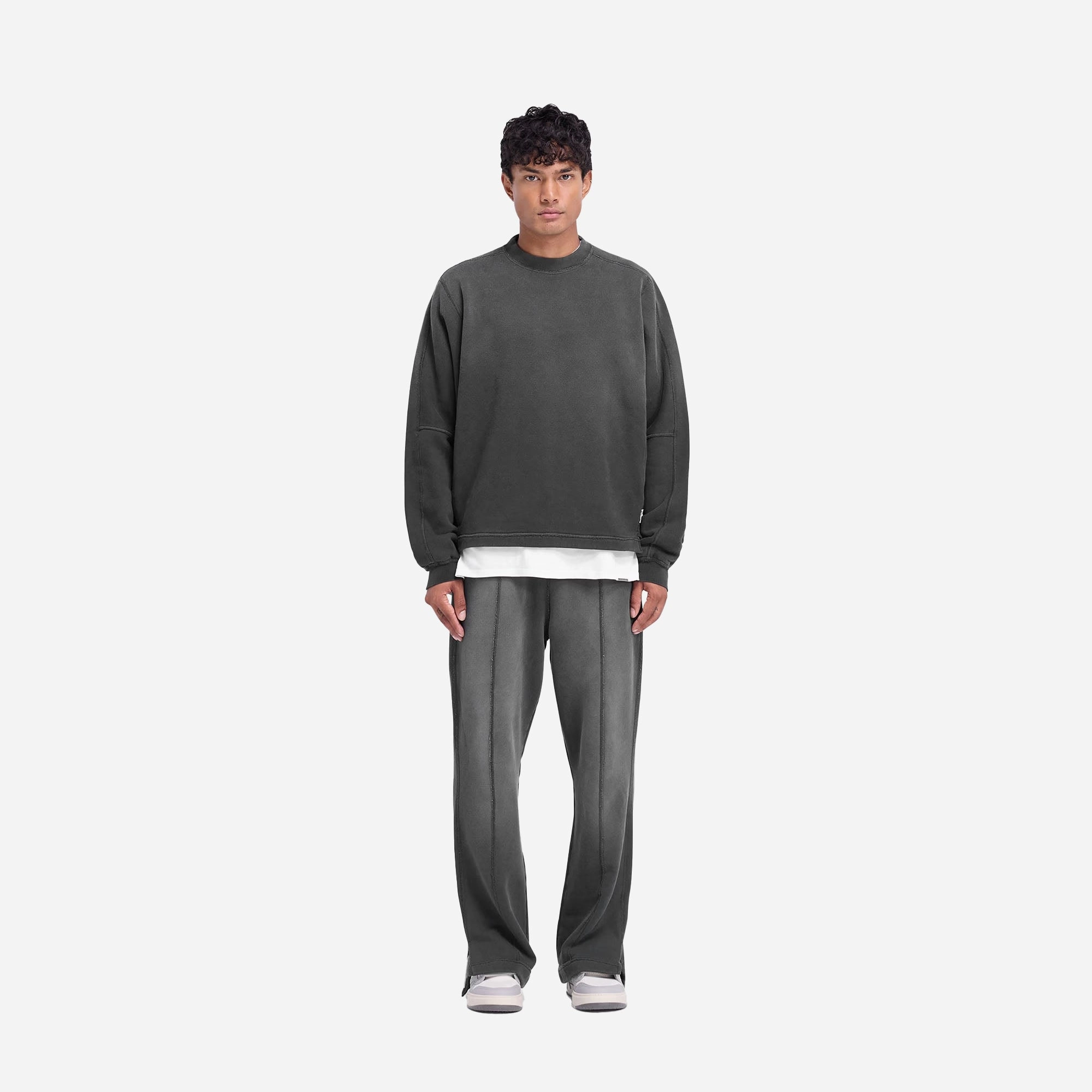 REPRESENT | STEPPED HEM SWEATPANTS { STAINED BLACK