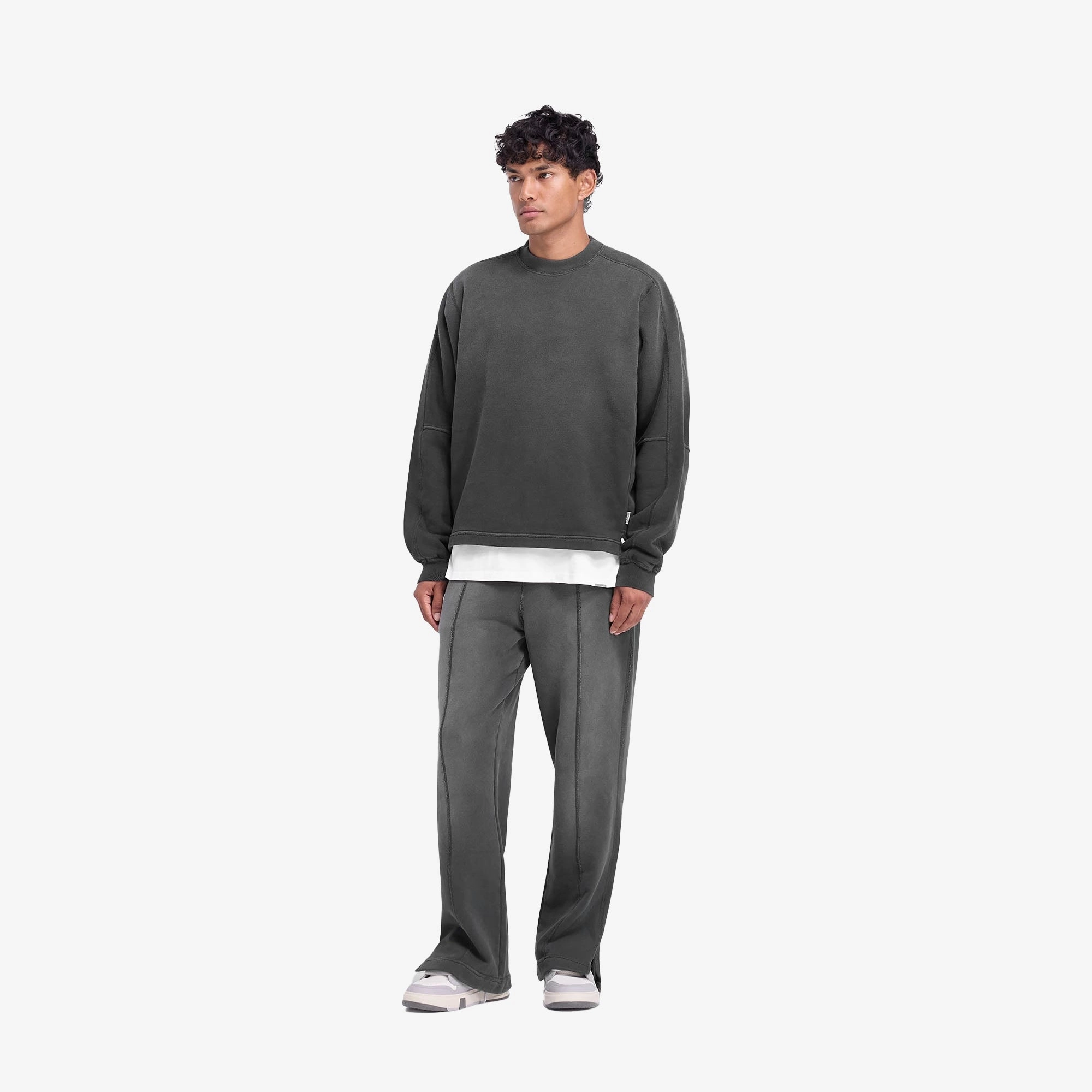 REPRESENT | STEPPED HEM SWEATPANTS { STAINED BLACK