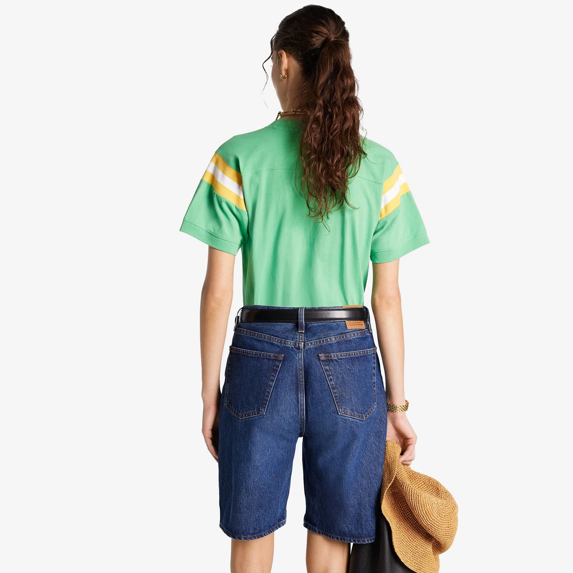 SPORTY & RICH | SERIF LOGO FOOTBALL TEE { VERDE/WHITE